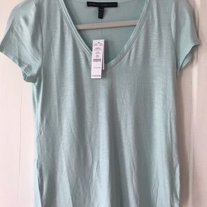 White House black market signature tee